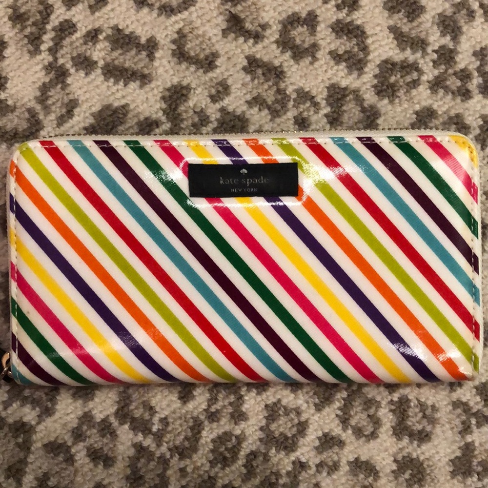 KATE SPADE WALLET!